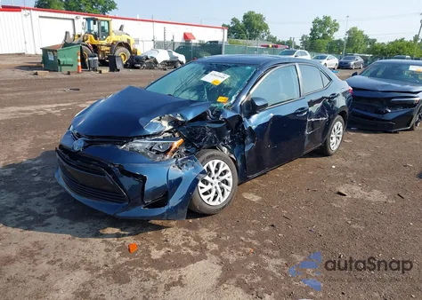 2018 Toyota Corolla L/Le/Xle/Se/Xse z USA, uszkodzony, nr VIN 5YFBURHE8JP761903